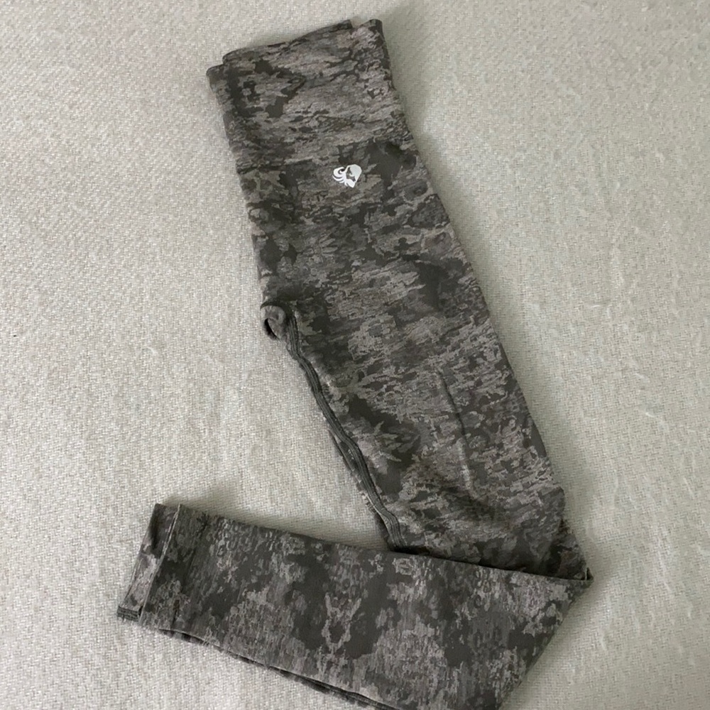 Camo Seamless Women’s Best Leggings (Green)